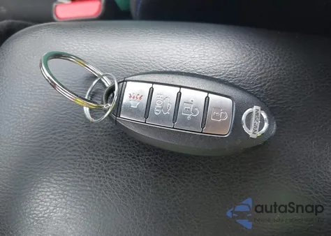 2017 Nissan Sentra Sr z USA, uszkodzony, nr VIN 3N1AB7AP1HY290076